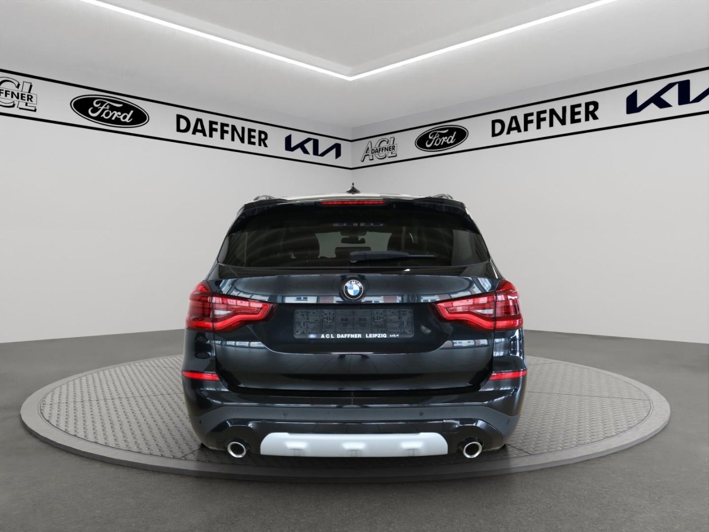 Fahrzeugabbildung BMW X3 xDrive 20 d xLine X-Line Navi el. Heckklappe