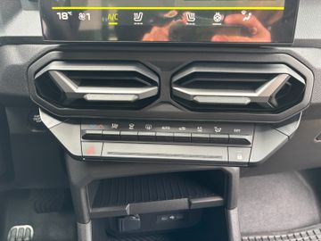 Dacia Duster hybrid 155 Journey