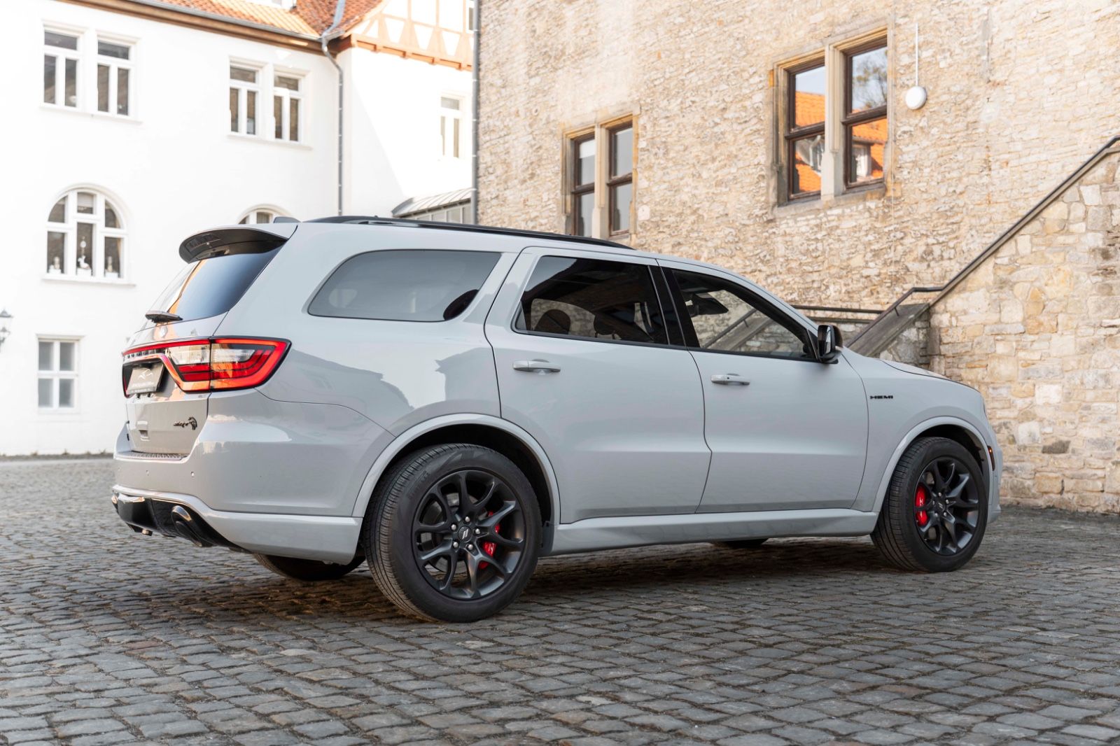 Fahrzeugabbildung Dodge 5.7L R/T AWD SRT Paket ACC AHH LPG TOTW PDC KAM