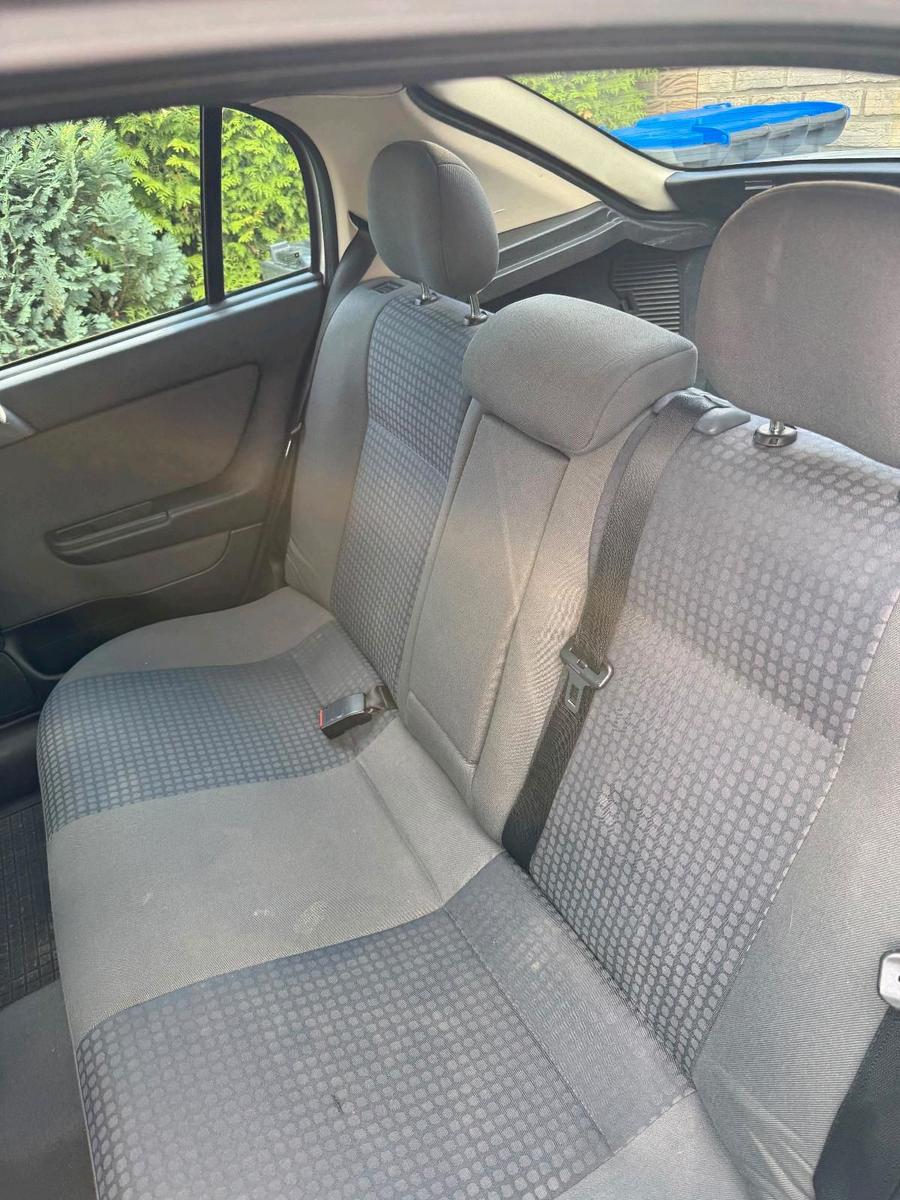 Opel Astra 2004 — photo 11