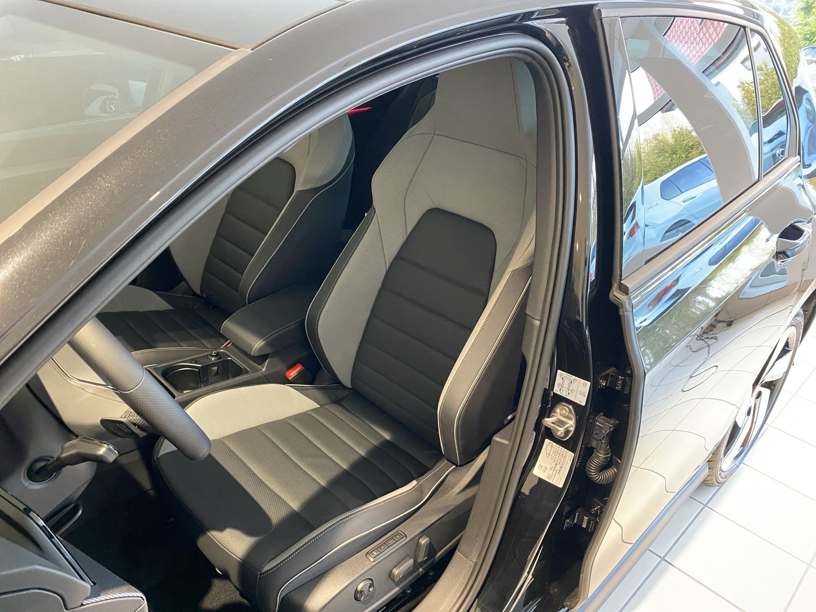 Volkswagen Golf - Bild 17