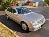 Mercedes-Benz E 220 CDI ELEGANCE Elegance - Mercedes-Benz E 220 aus 2004: Cdi