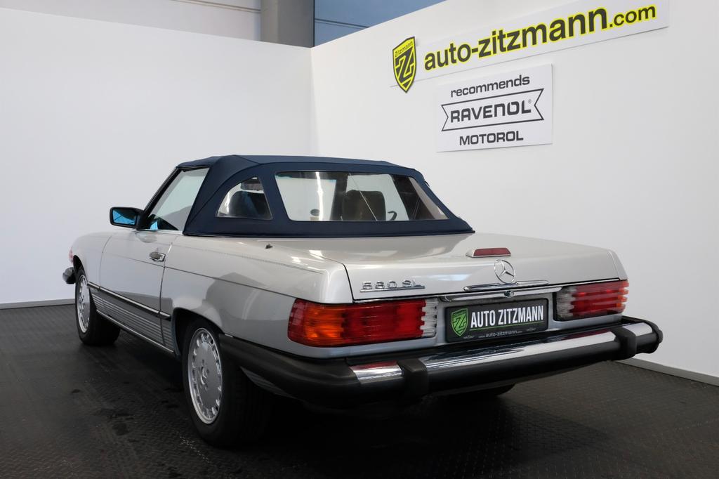 Mercedes-Benz SL 560