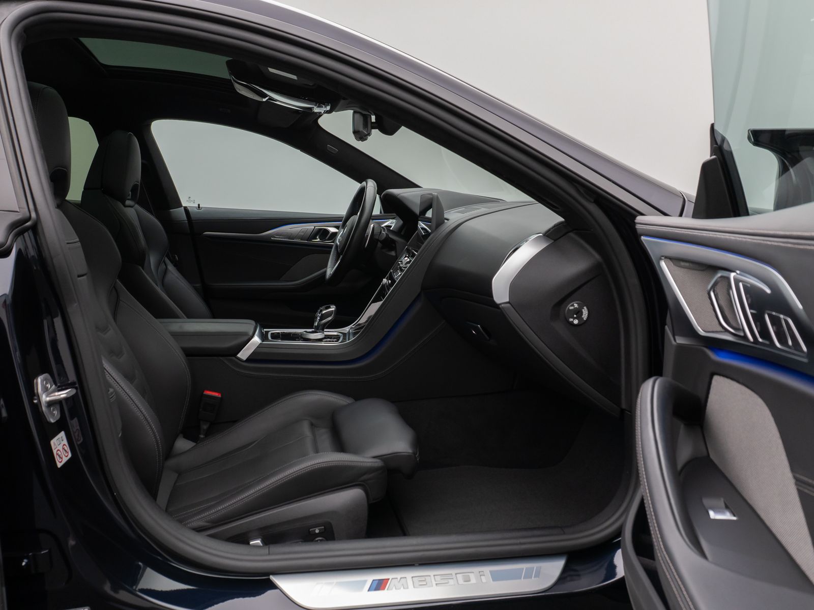 Fahrzeugabbildung BMW M850i xD GC 360° Laser SoftCl DAB Individual 20"