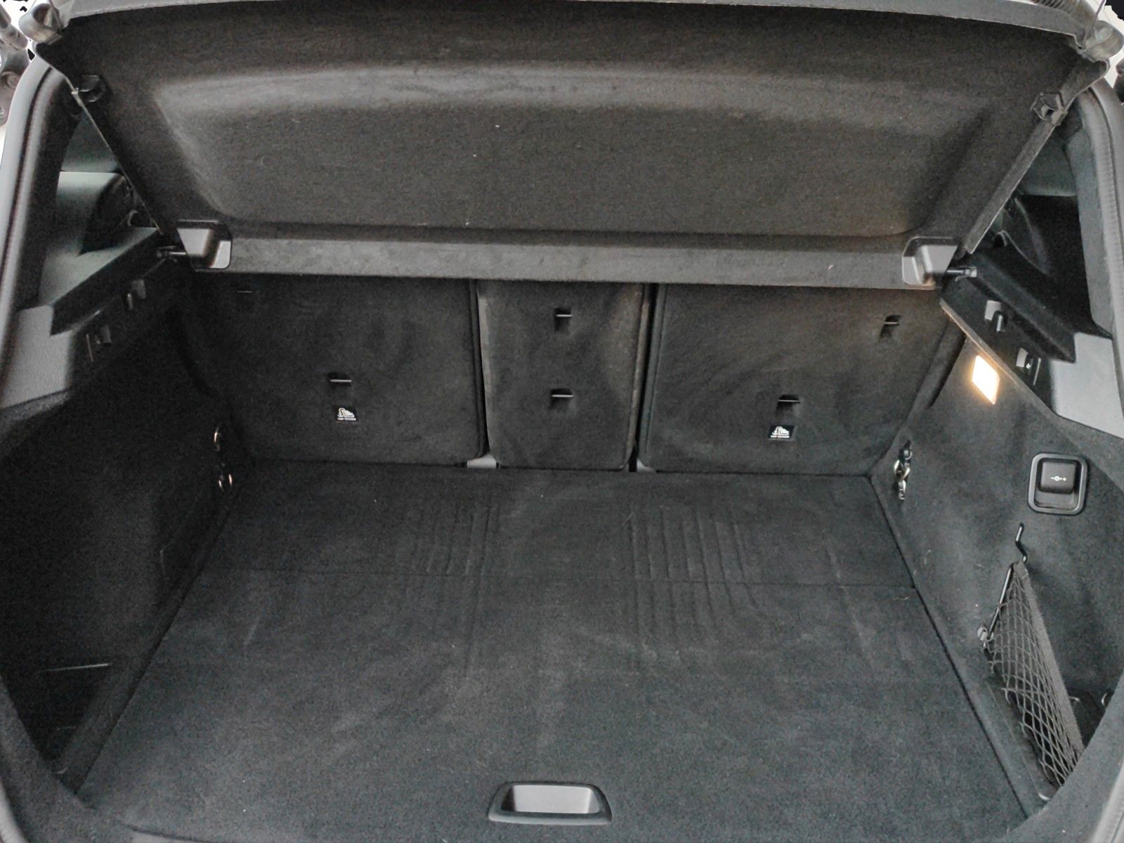 Fahrzeugabbildung BMW 218i Active Tourer M Sport*SitzHZ*LED*Alcantara*