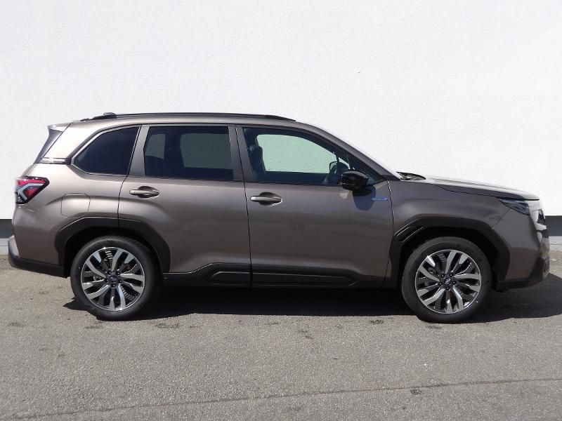 Subaru Forester 2.0ie e-Boxer Platinum Lineartronic imagem 3