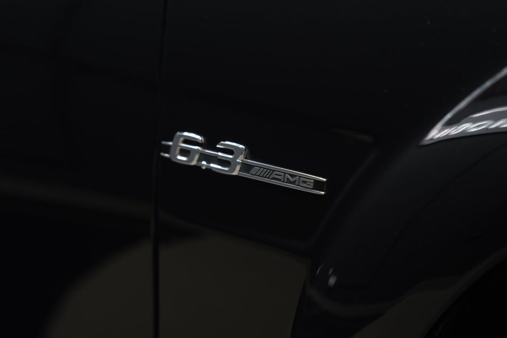 MERCEDES-BENZ C 63 AMG Coupe*H&K*PANO*LEDER*LED*MEMORY*DISTRON MERCEDES-BENZ C 63 AMG Coupe*H&K*PANO*LEDER*LED*MEMORY*DISTRON