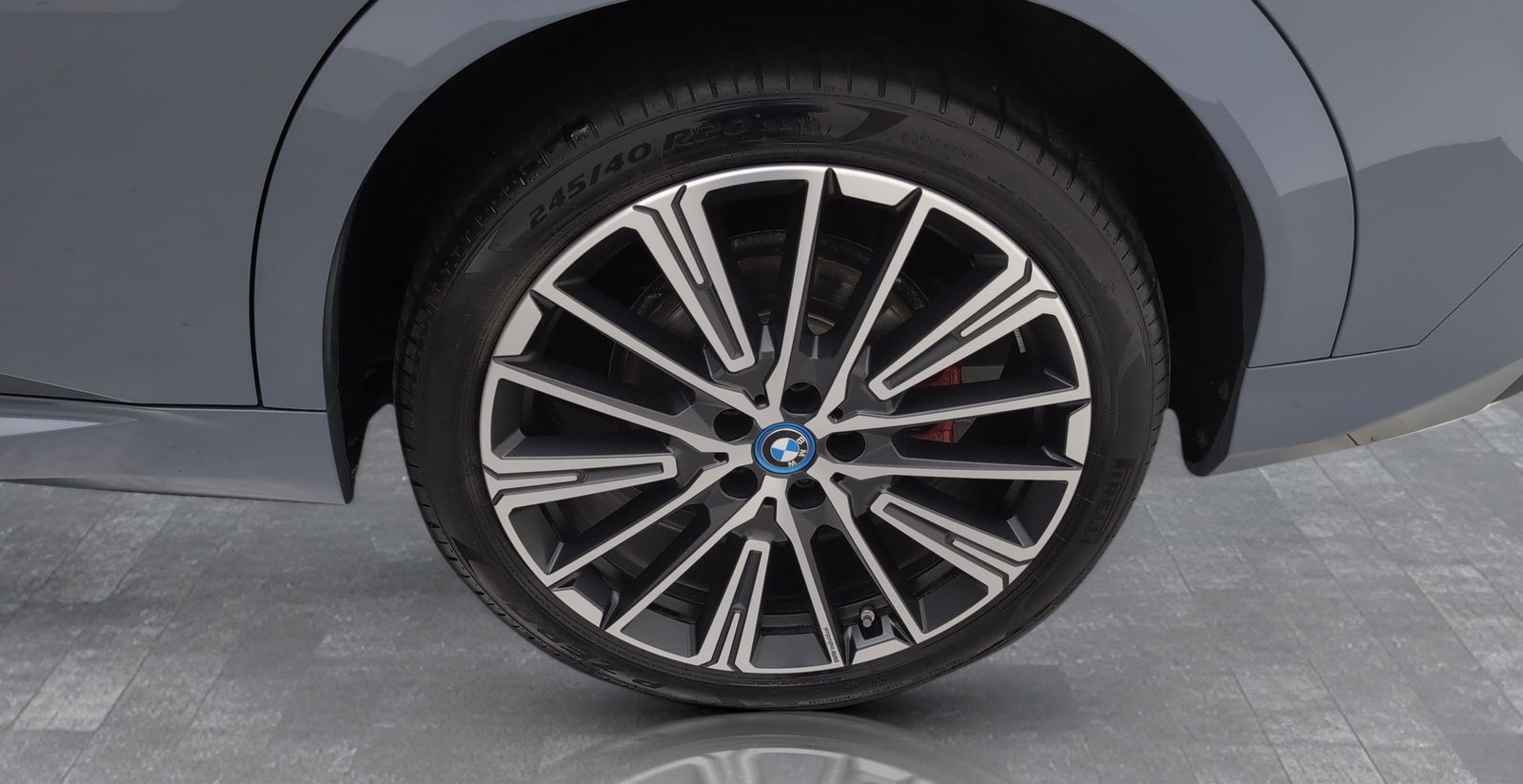 BMW iX2 - Bild 17