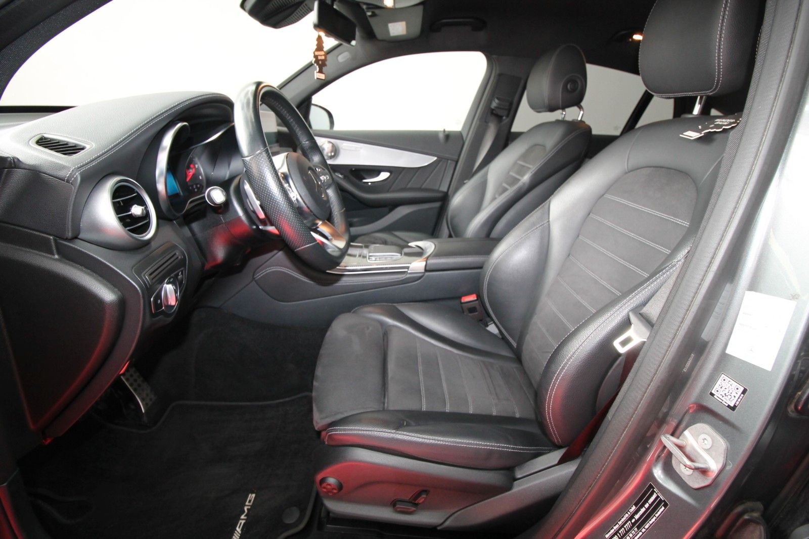 Mercedes-Benz GLC 400d Coupe 4Matic AMG-Line Burmester foto 17
