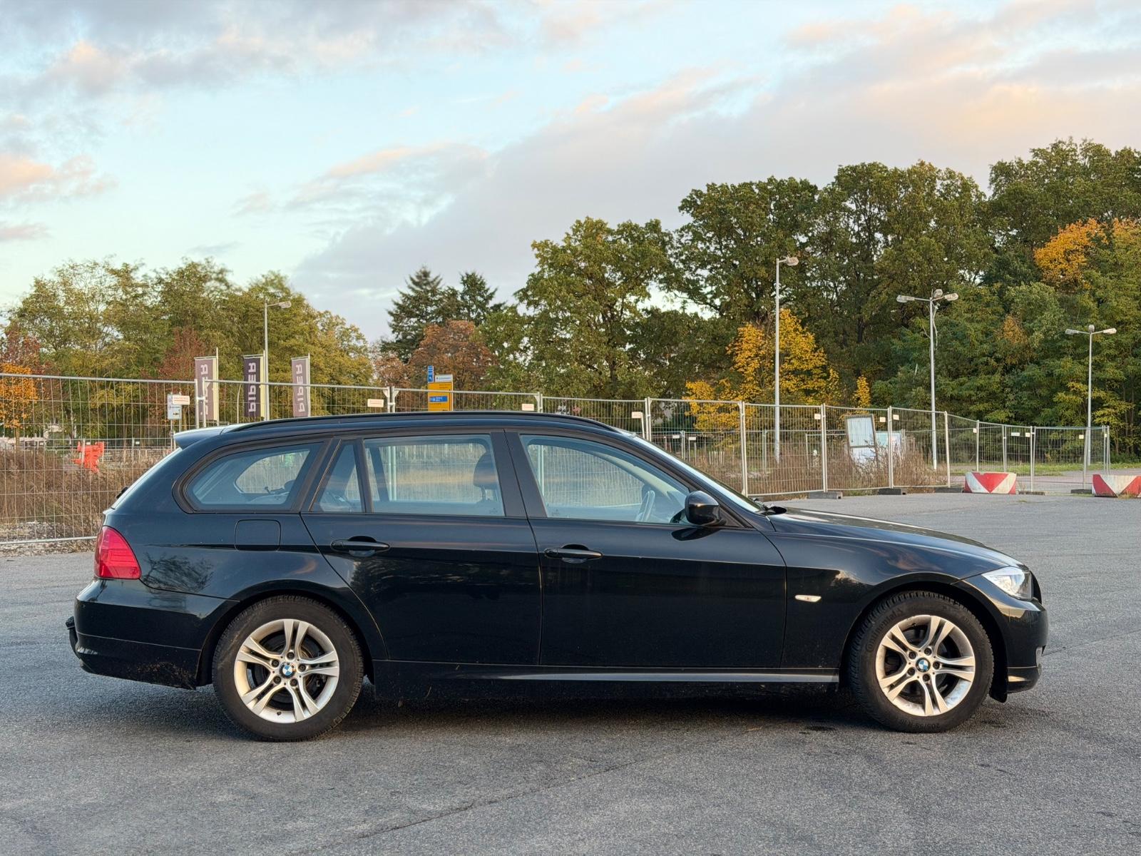 BMW 318 2012 — photo 5