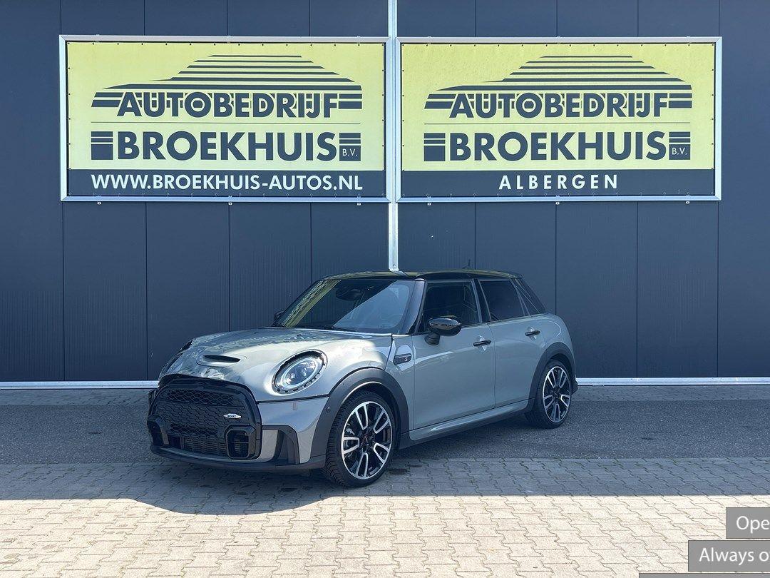 MINI Cooper S 5-türig 2.0 John Cooper Works