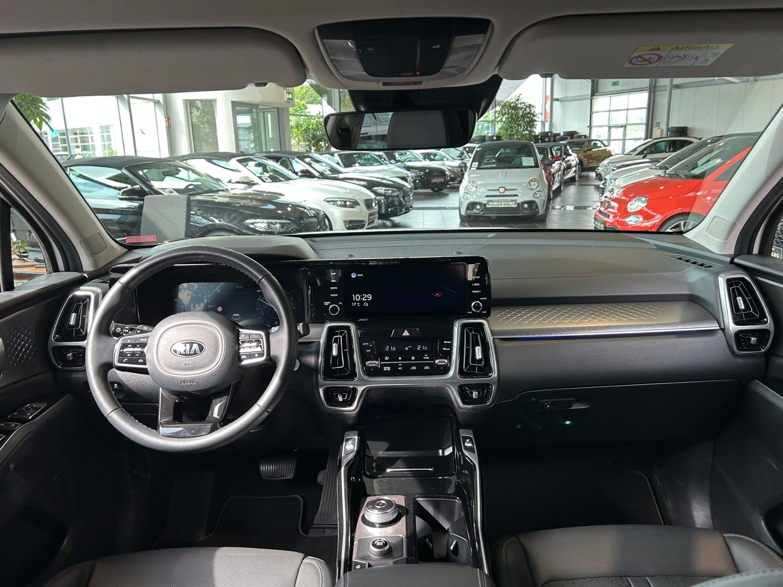 Fahrzeugabbildung Kia Sorento Hybrid HEV Spirit 2WD LEDER LED NAV 19"