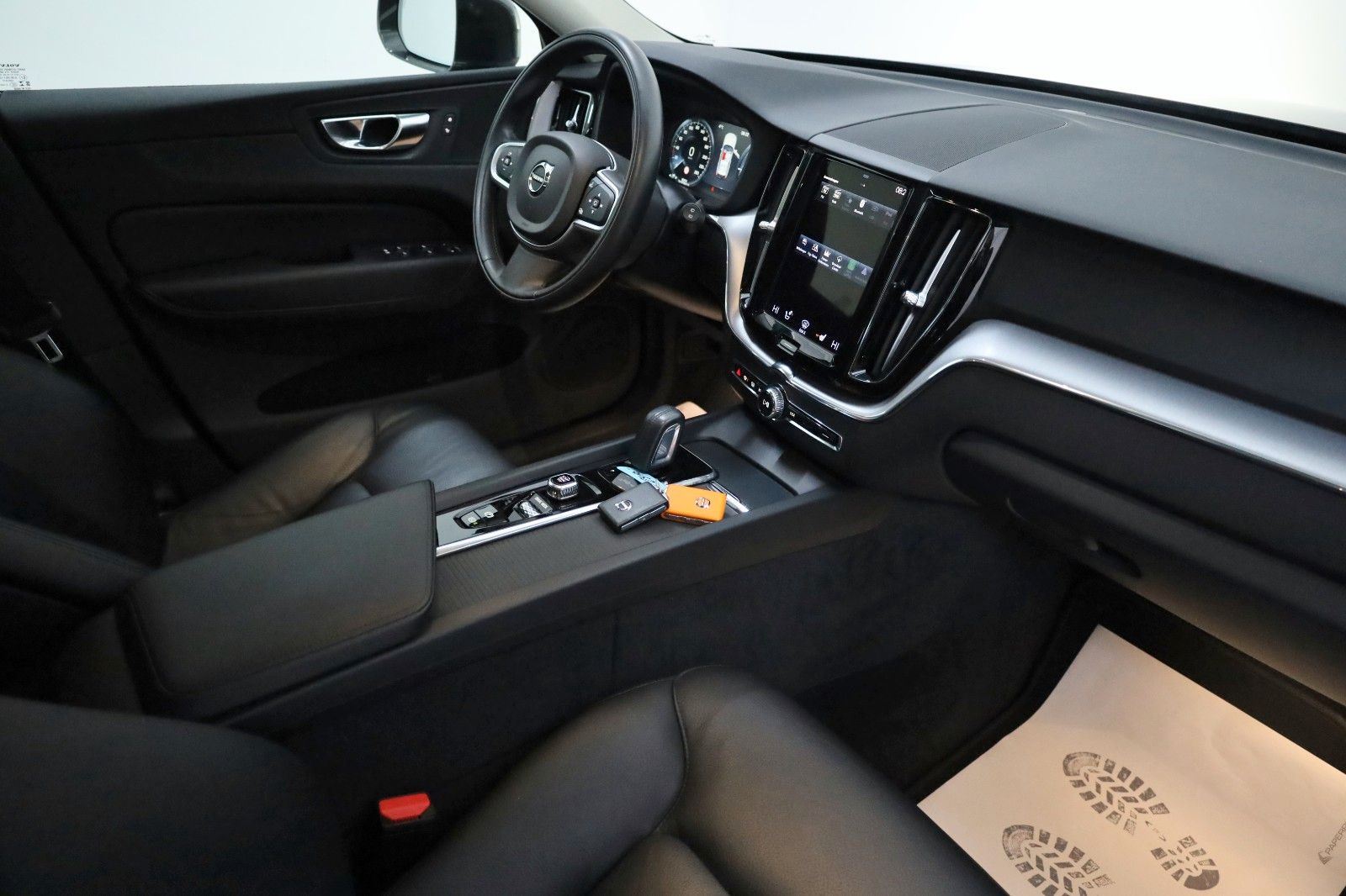 Fahrzeugabbildung Volvo XC60 Inscription T6 Leder,Navi,LED,SH,Kamera,AHK