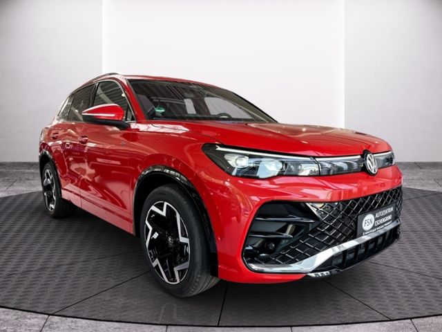 Fahrzeugabbildung Volkswagen Tiguan 1.5 eTSI DSG R-LINE PANORAMA STDHZG NAVI