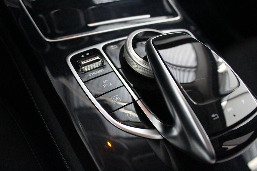Mercedes-Benz GLC 220 d 4M AHK DISTRONIC LED Kamera COMAND SHZ