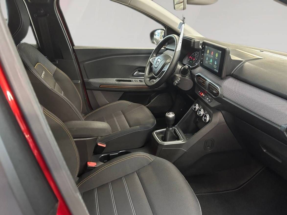 Fahrzeugabbildung Dacia Sandero Stepway Tce 90 Comfort