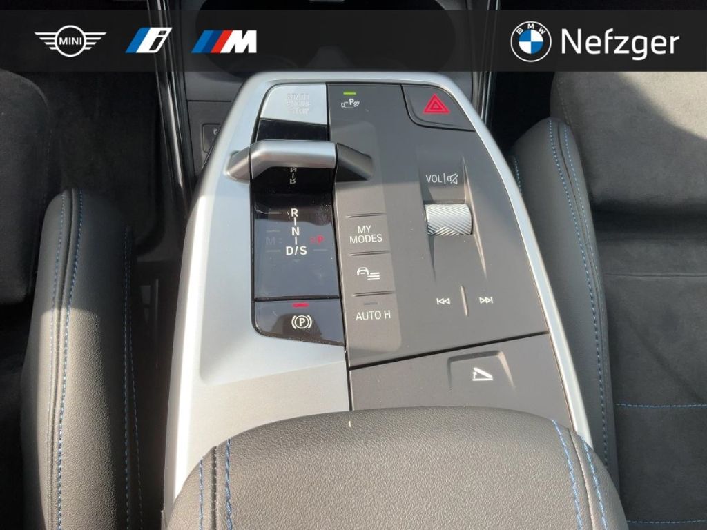 BMW 223 Active Tourer - Bild 13
