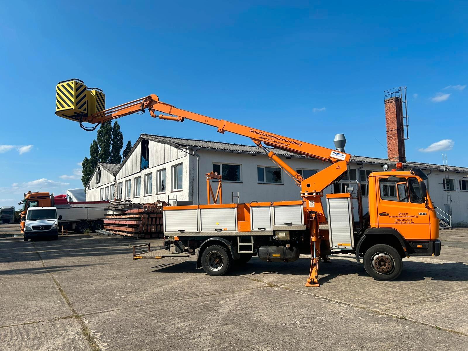 Mercedes-Benz Arbeitsbühne/Personenlift 1114 kein 1320-17-15