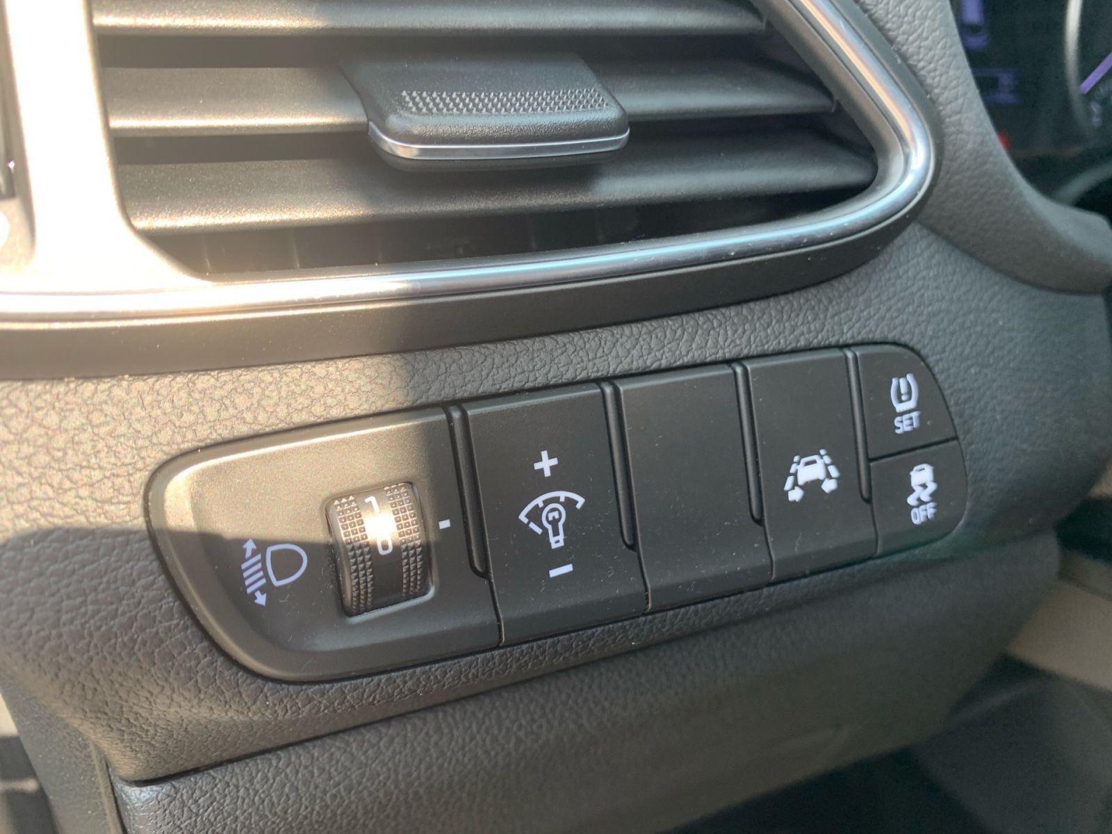 Fahrzeugabbildung Hyundai i30 Kombi 1.4 T-GDI YES! Plus LED Navi