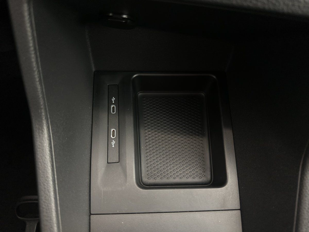 Fahrzeugabbildung Volkswagen Caddy Cargo Maxi 4Motion 2.0 TDI Klima GRA AHK