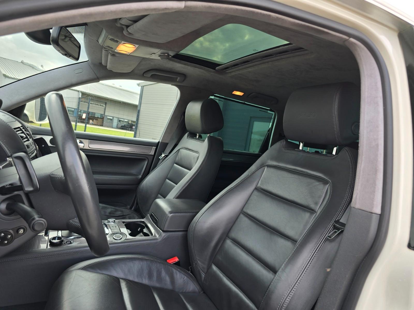 VOLKSWAGEN TOUAREG - V10 TDI - R50 -  351 CV - TOIT OUVRANT