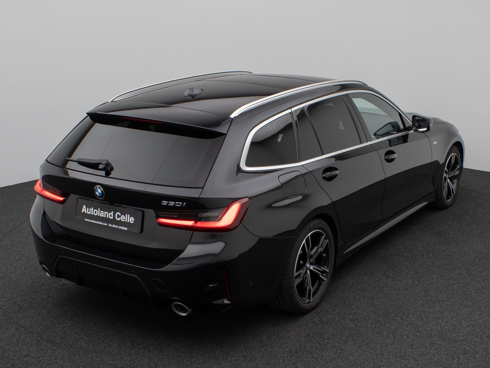 Fahrzeugabbildung BMW 330i M Sport Panorama Kamera DAB H/K DrivAssist