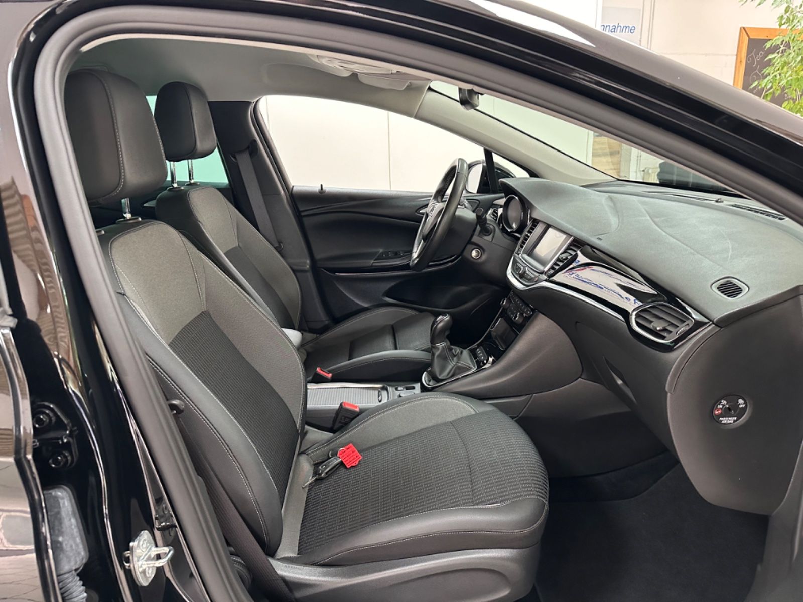 Fahrzeugabbildung Opel Astra K Sports Tourer Design & Tech*CarPlay*Navi