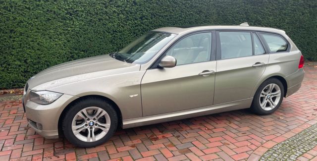 BMW 320d Touring Edition Exclusive Edition Exclusive