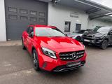 Mercedes-Benz GLA 250 Night,360Cam,Navi,LED - rote Mercedes-Benz GLA 250