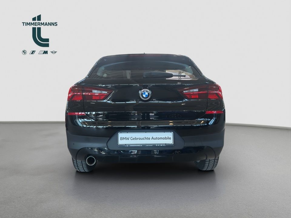 BMW X2 sDrive18i Advantage Klimaaut. Aut. Heckkl foto 5