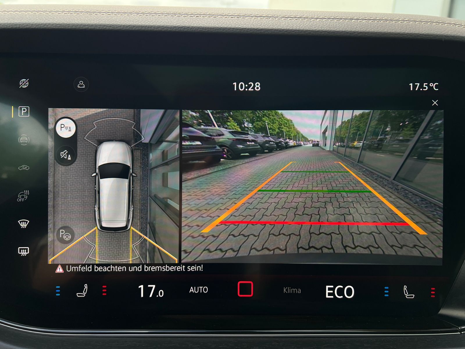 Fahrzeugabbildung Volkswagen Touareg R-Line 3.0 TDI 4MOTION *AHK, BlackStyle,
