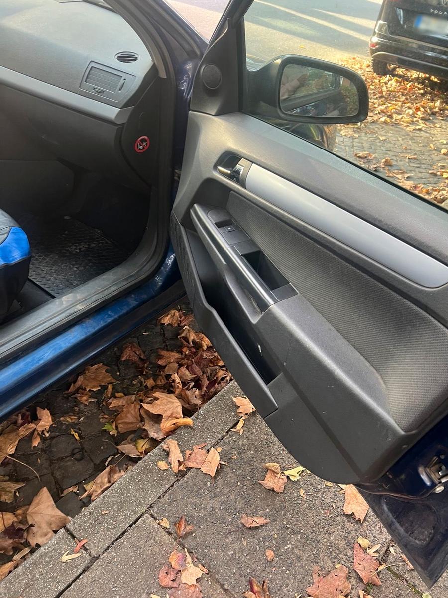 Opel Astra 2006 — photo 9