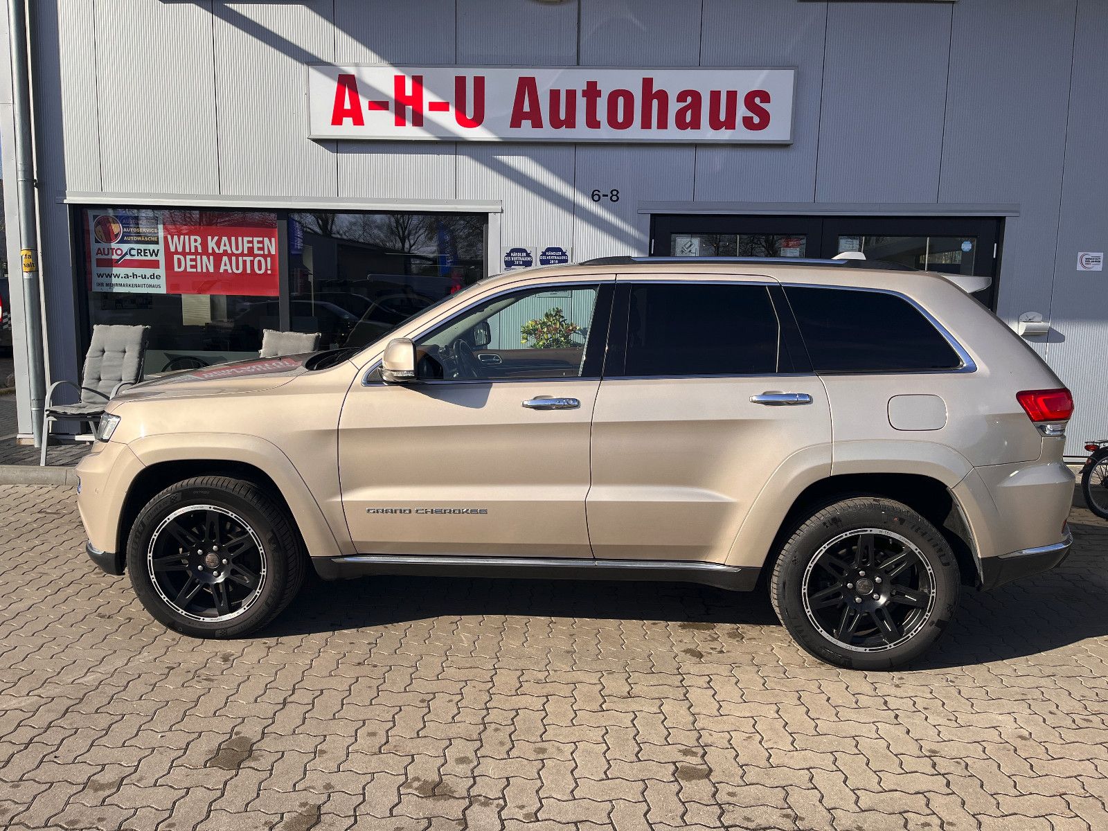 Fahrzeugabbildung Jeep Grand Cherokee 3.0 CRD Summit