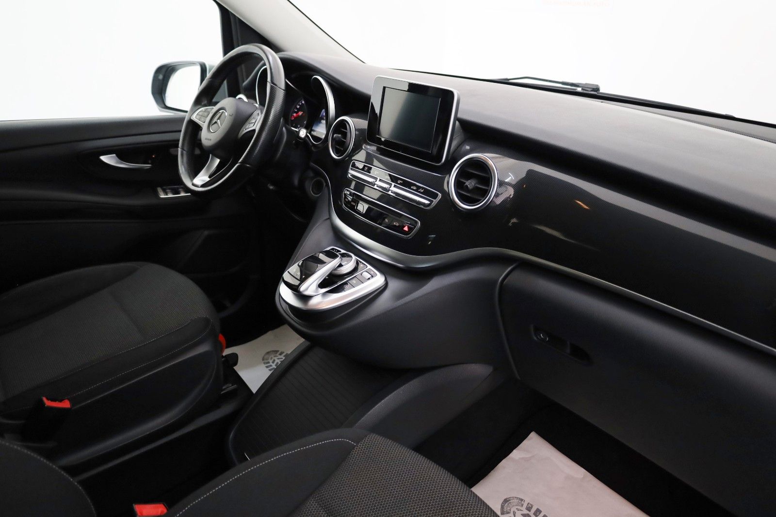 Fahrzeugabbildung Mercedes-Benz V 250d EDITION lang Sport/Park Paket,Navi,SH,AHK