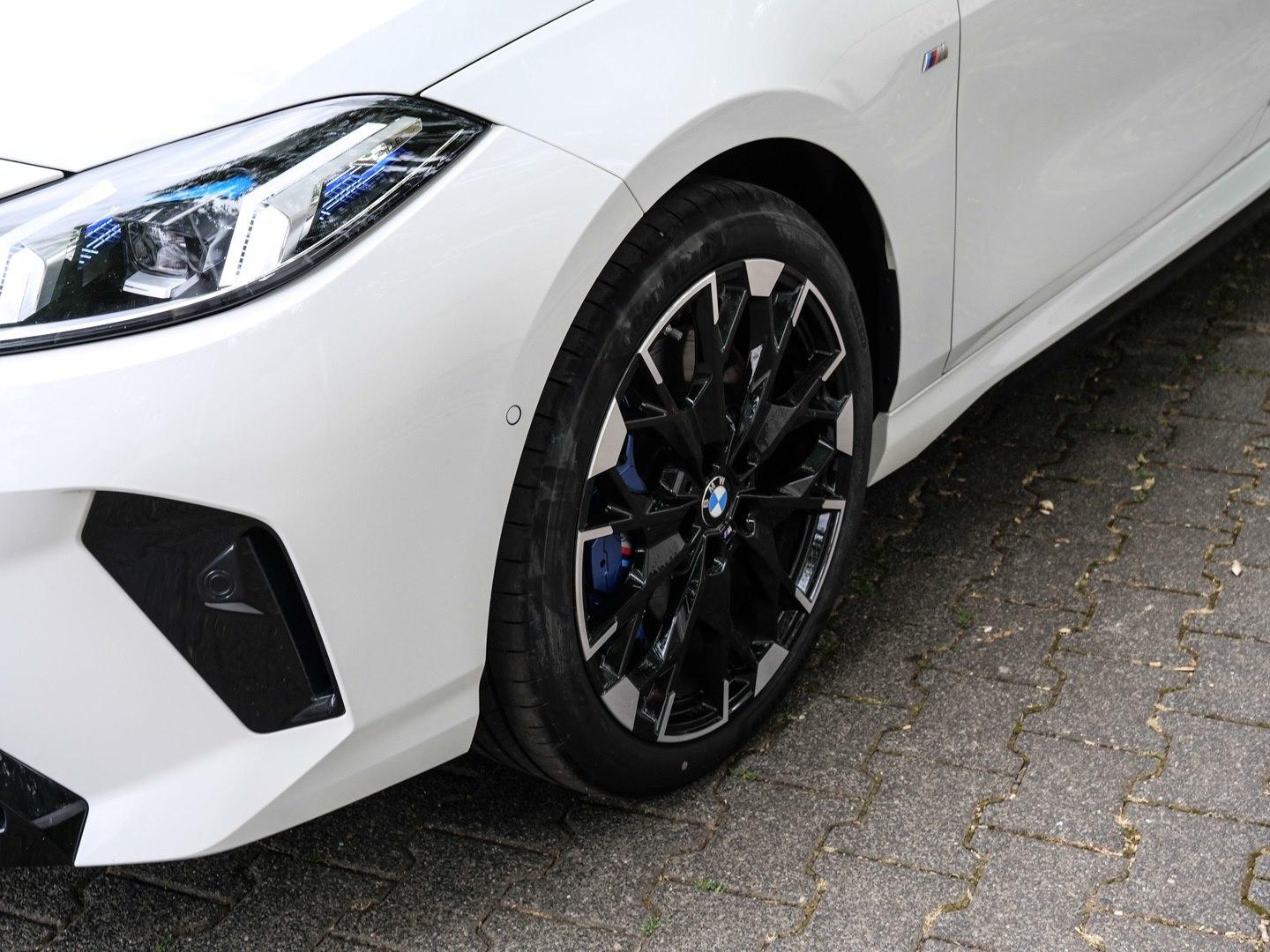 BMW M135i M-SPORT+SHZ+DA+PA+HIFI+LED+KZG