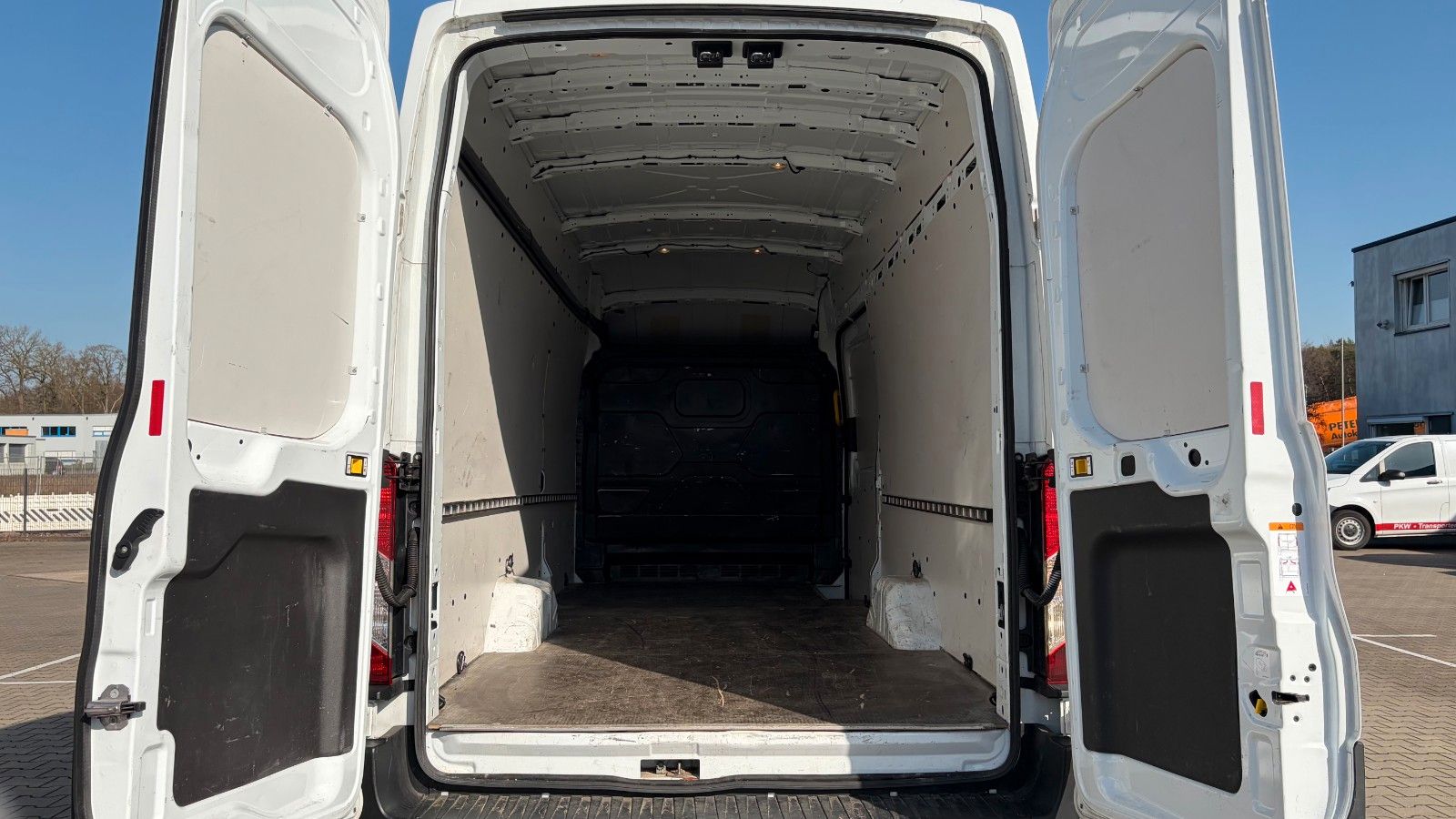 Fahrzeugabbildung Ford Transit Kasten 350 L4 H 3