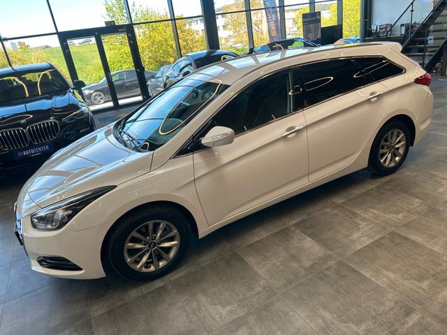 Hyundai i40 cw blue Trend *Navi*AHK*Klima*