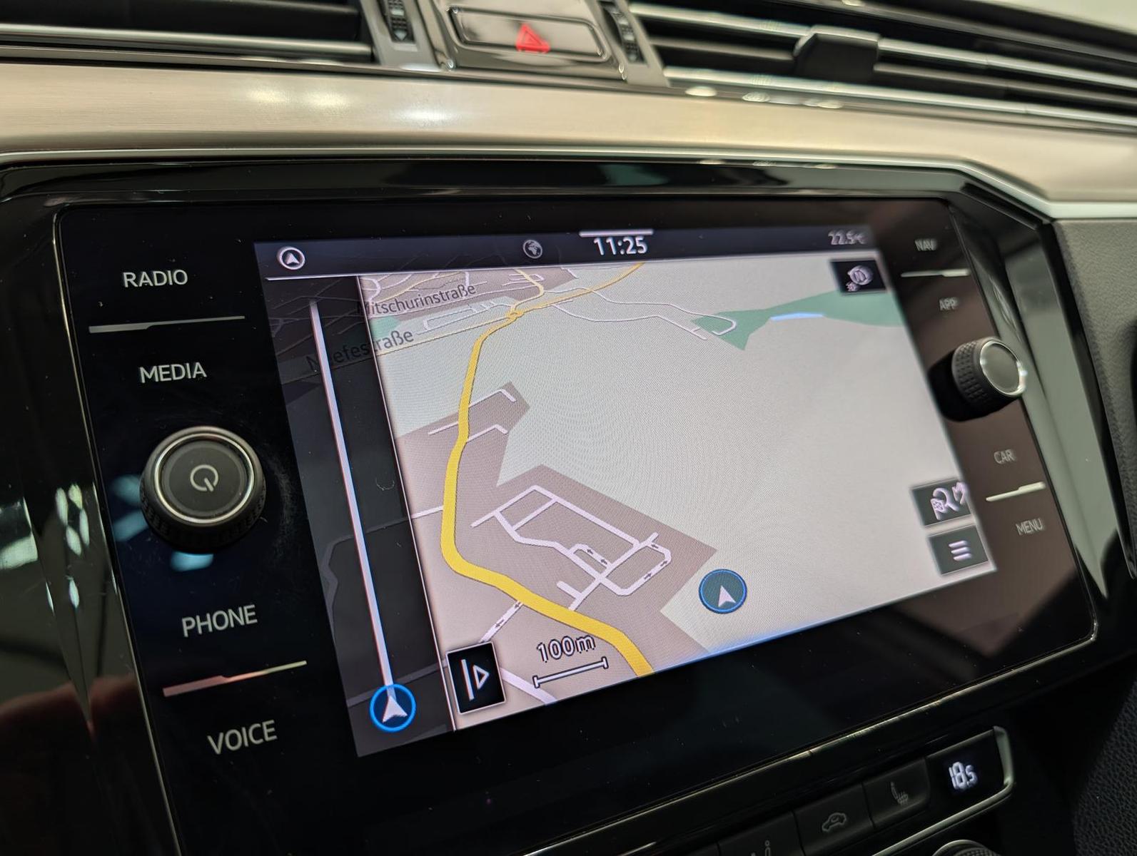 Volkswagen Passat 1.5 TSI DSG R-line ACC LED Pano L, миниатюра 23