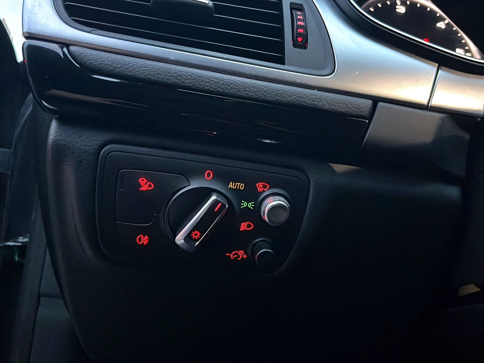 Fahrzeugabbildung Audi A7 3.0 TDI QUATTRO DSC BOSE NAVI GSHBD