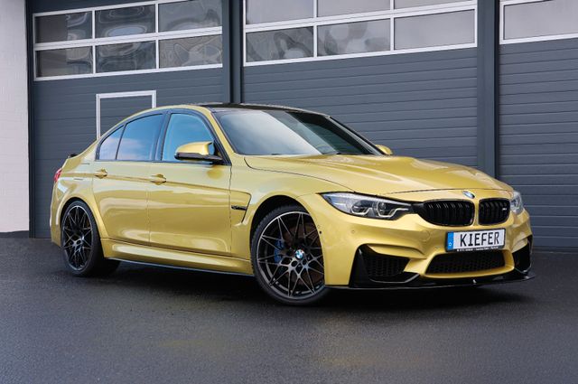BMW M3 Competition/Akrapovič/HUD/H&amp;K/360/Carbondach