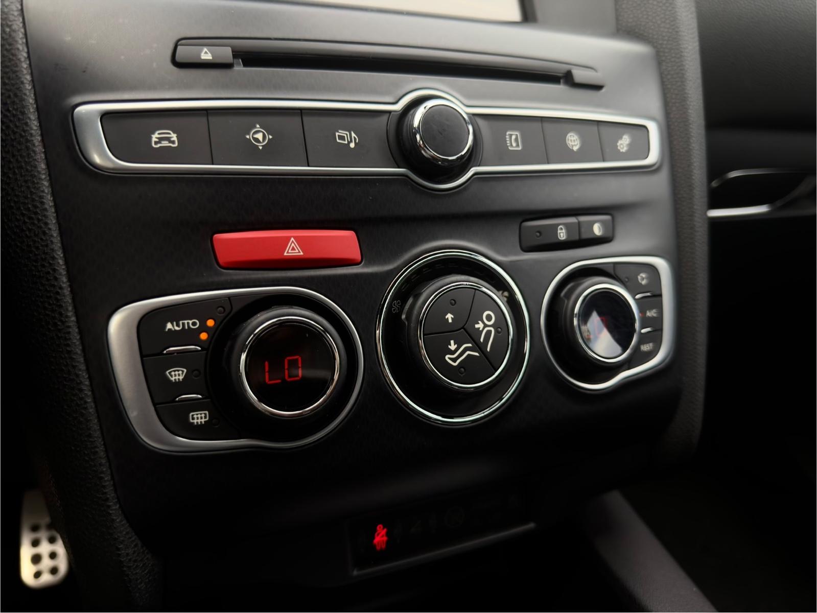 DS Automobiles DS4 1.6 BlueHDi 120 AUTOMATIK NAVI T.WKL AHK KEY