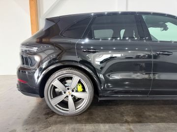 Porsche Cayenne - 10