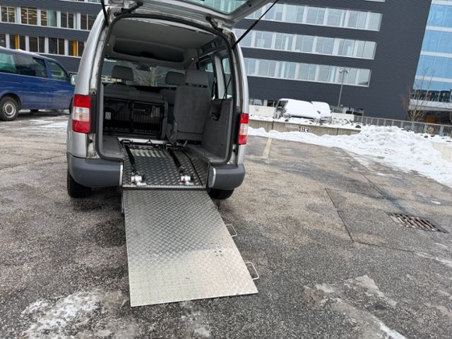 Fahrzeugabbildung Volkswagen Caddy Rollstuhlrampe
