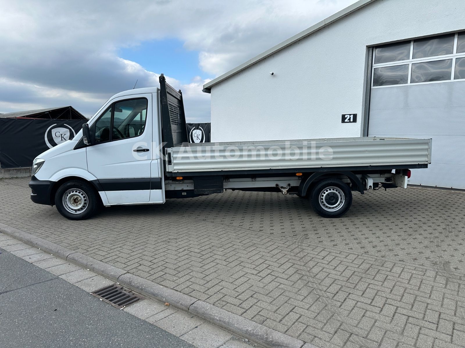 Fahrzeugabbildung Mercedes-Benz Sprinter II 316 CDI Pritsche Maxi Autom/AHK 3.5T