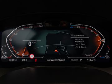 Fahrzeugabbildung BMW 520d xDr Tour AHK HUD HIFI ACC Komfortzug.