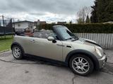 MINI Mini Cooper Cabrio - 8-fach bereift - MINI Cooper Cabrio aus 2008: Roadster