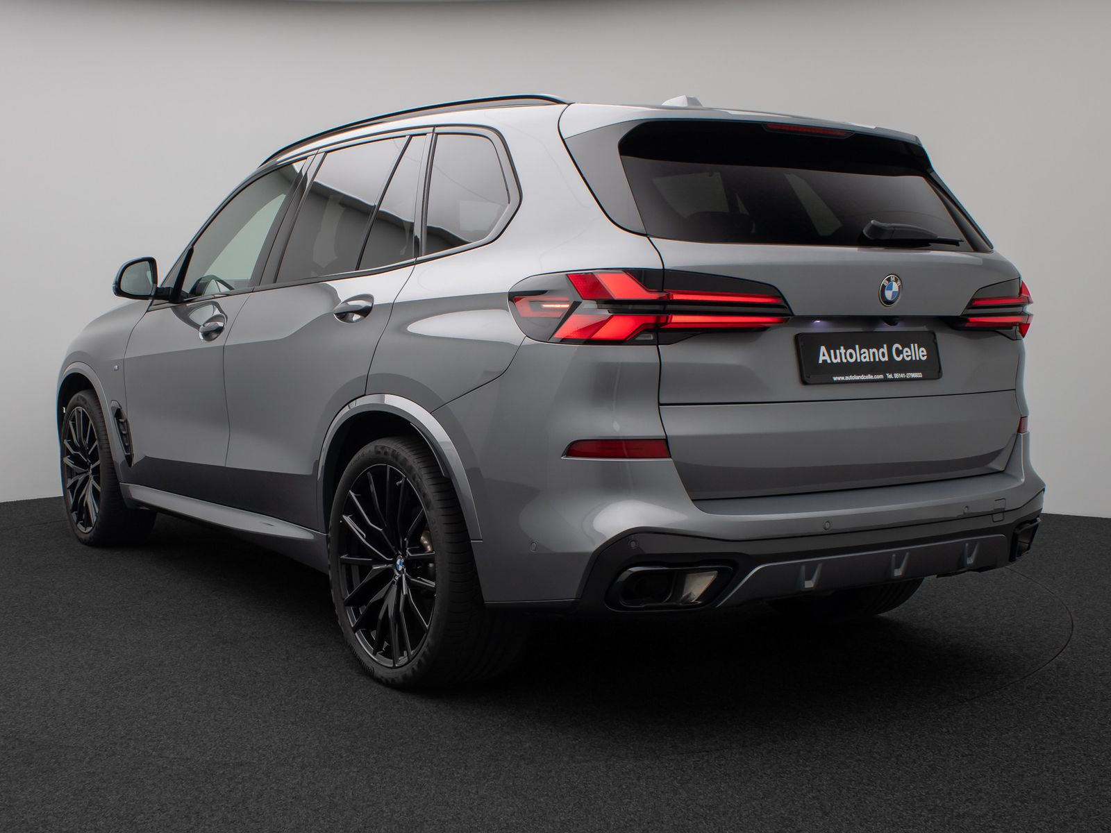Fahrzeugabbildung BMW X5 xD30d M Sport Pro Pano HUD DAB H/K 360°22Zoll