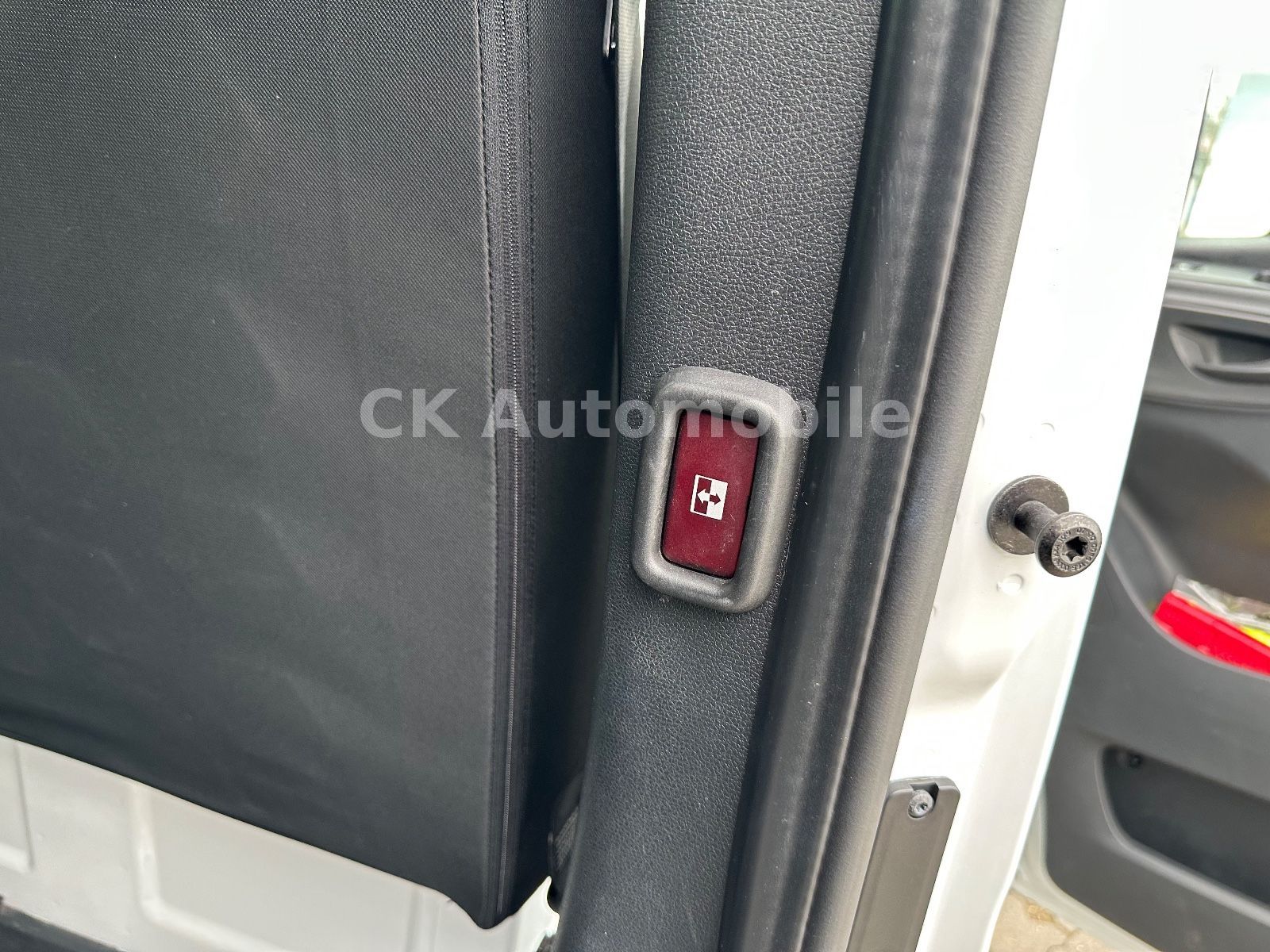 Fahrzeugabbildung Mercedes-Benz Sprinter III Tourer 316 CDI Autom/9 Sitze/Kamera