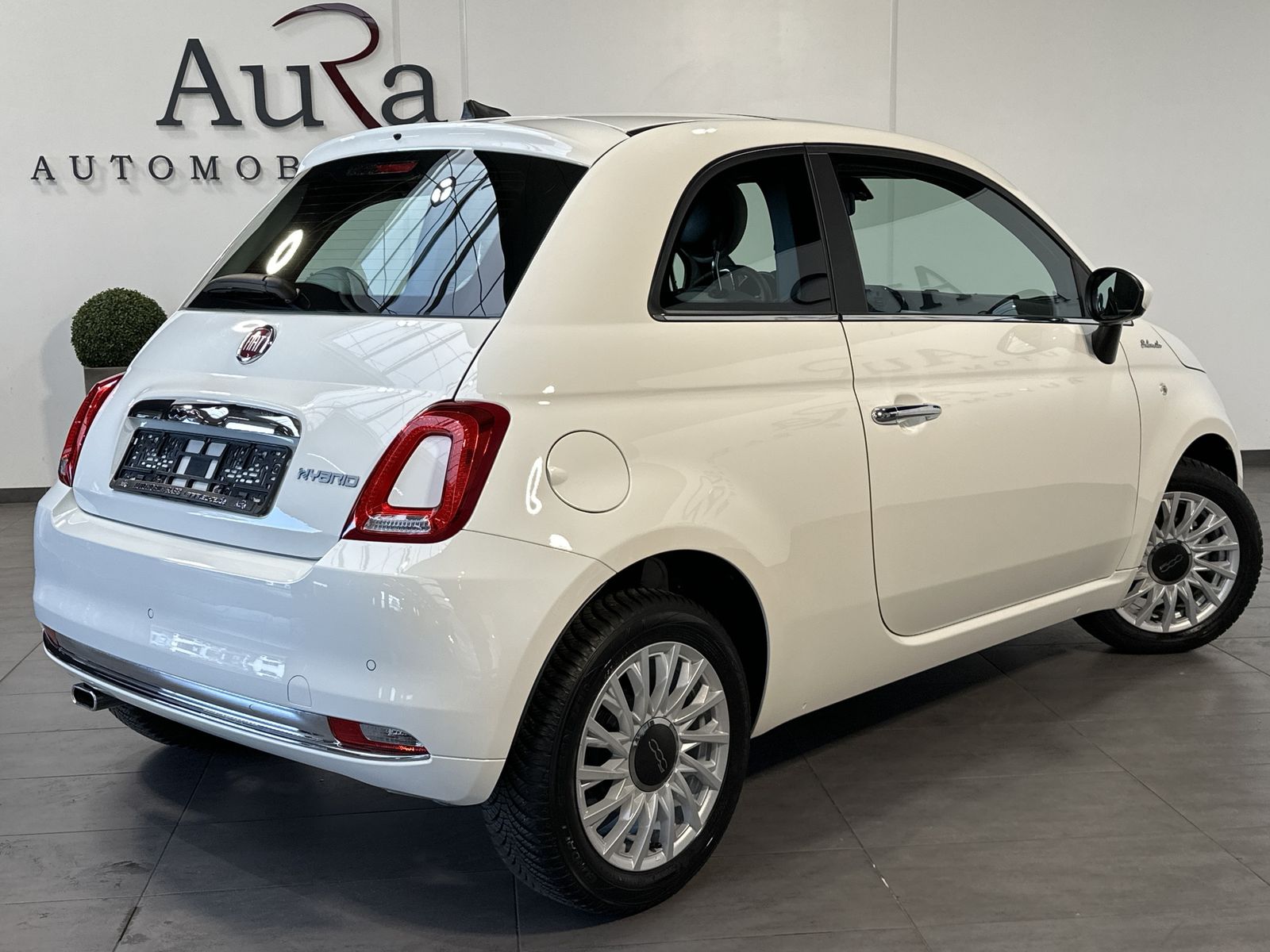 Fahrzeugabbildung Fiat 500 1.0 GSE Dolcevita PANORAMA+KOMFORT-PAKET+PP