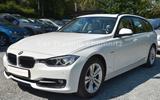 BMW Touring 320i Automatik Xenon Leder Navi Panorama - BMW 320 mit Benzin-Antrieb: Weiß